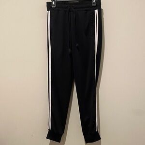 Bundle of Small Women’s Athletic Wear (4) pieces $3 per piece